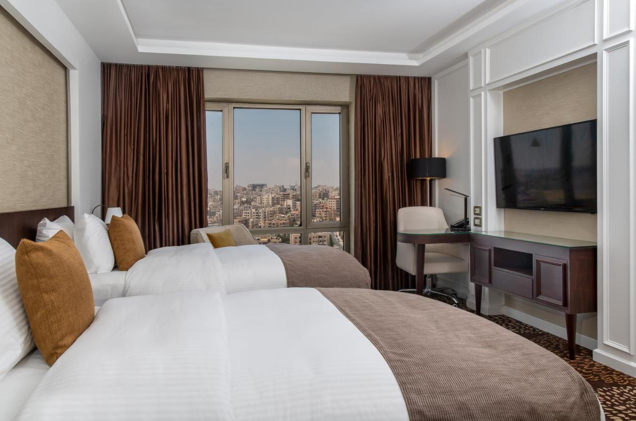 Moevenpick Hotel Amman Eksteriør bilde